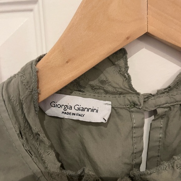 Zara Khaki Green Shirt Dress with Belt.
Wrap style, sits just above the  knee - Picture 5 of 6